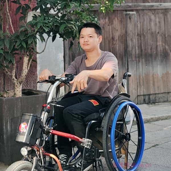33岁岁湖北单身帅哥 - 娄底吉缘网